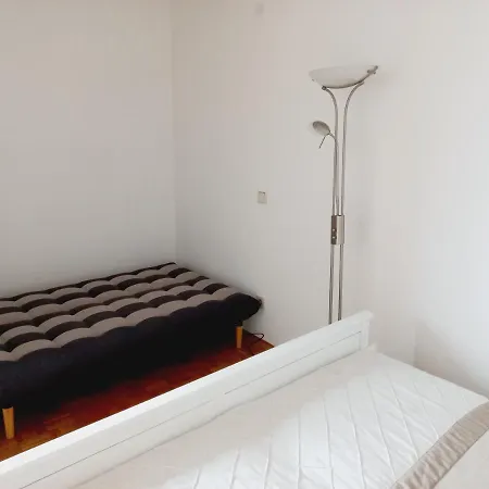 Apartamento Lora Klagenfurt am Woerthersee Exterior foto