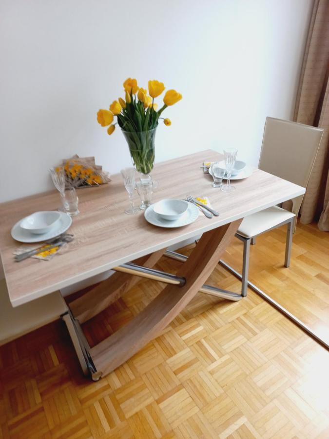 Lora Apartment